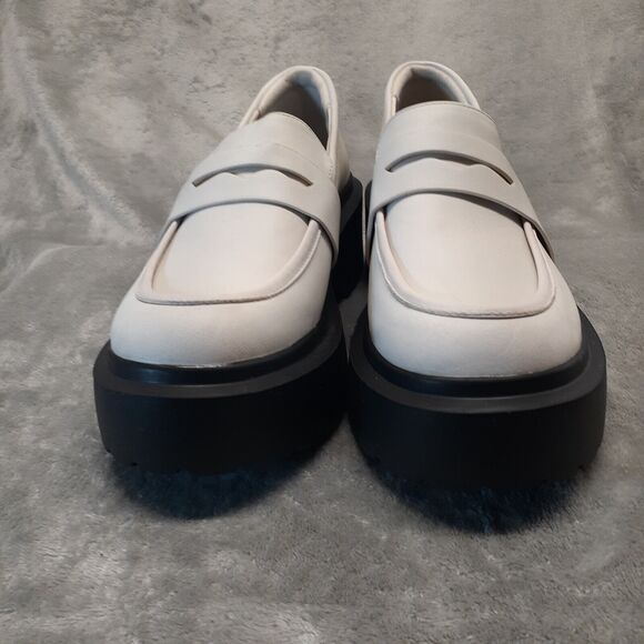 Wild Fable Y2K Women Lacey Loafer White Size 7.5 Slip-On Memory Foam Insole NWOT - Picture 6 of 9